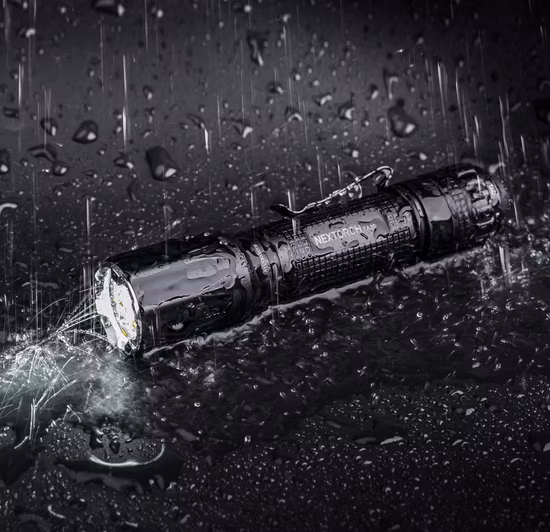 2022 Premios Mei -Premio de oro- Nextorch Ta30 1300 Lumen Linterna táctica LED Linterna estroboscópica instantánea recargable Linterna Lanterna Linterna táctica de autodefensa